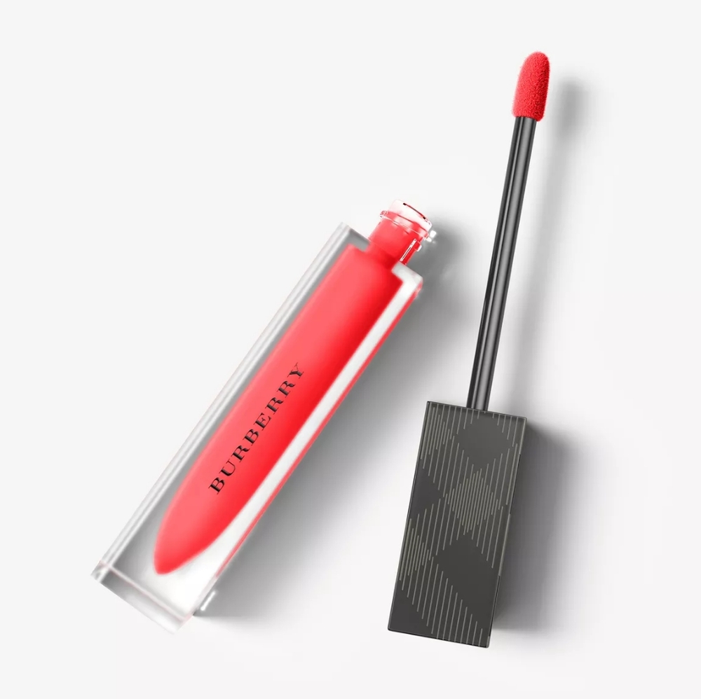 NEW Burberry Liquid Lip Velvet No 37 Regiment Red